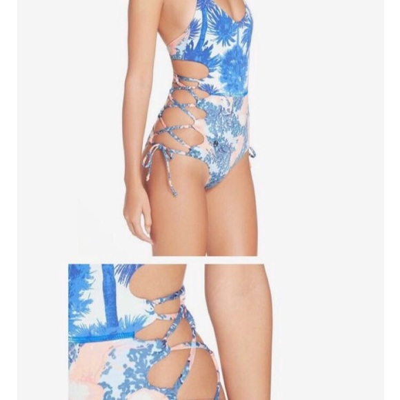 One piece bathing suit - Picture 3 of 4